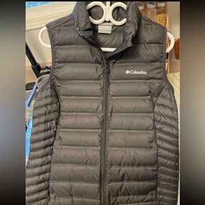 Columbia vest